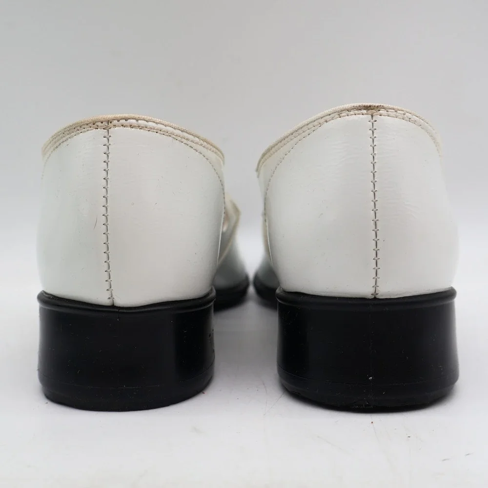 Right Step Mary Jane Shoes Girls 3.5M Vintage 70s White Patent Cutout Deadstock